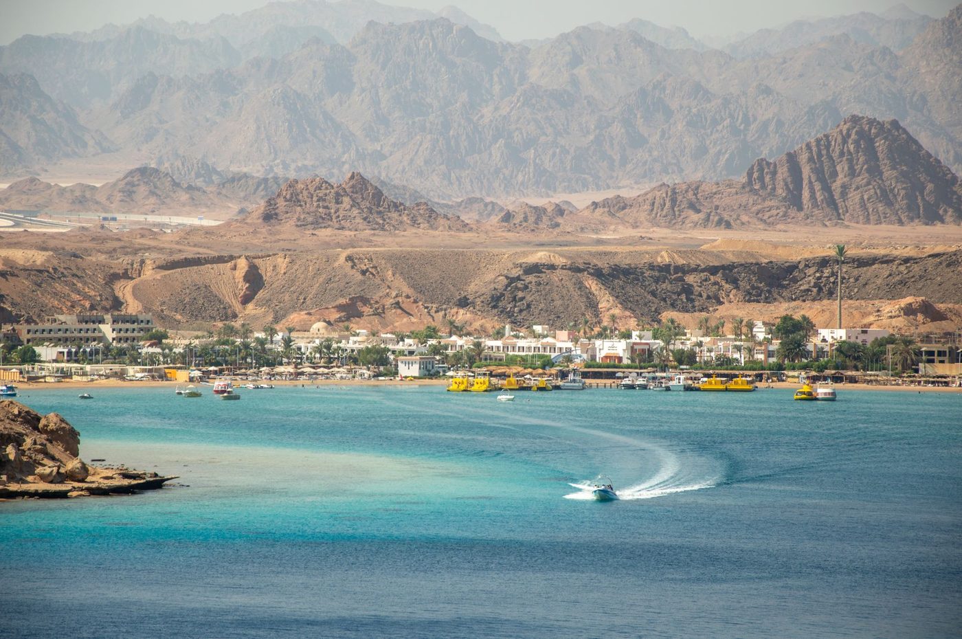 شاطئ سوما باي ومنتجعاته على البحر الأحمر